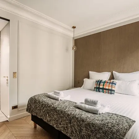 Apartament Highstay - Luxury Serviced - Rue De Rivoli Paryż